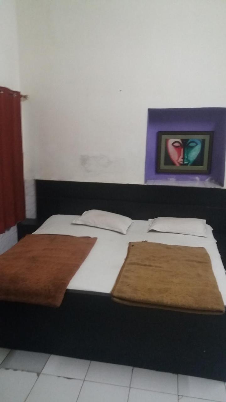 Hotel Jeet Агра Экстерьер фото